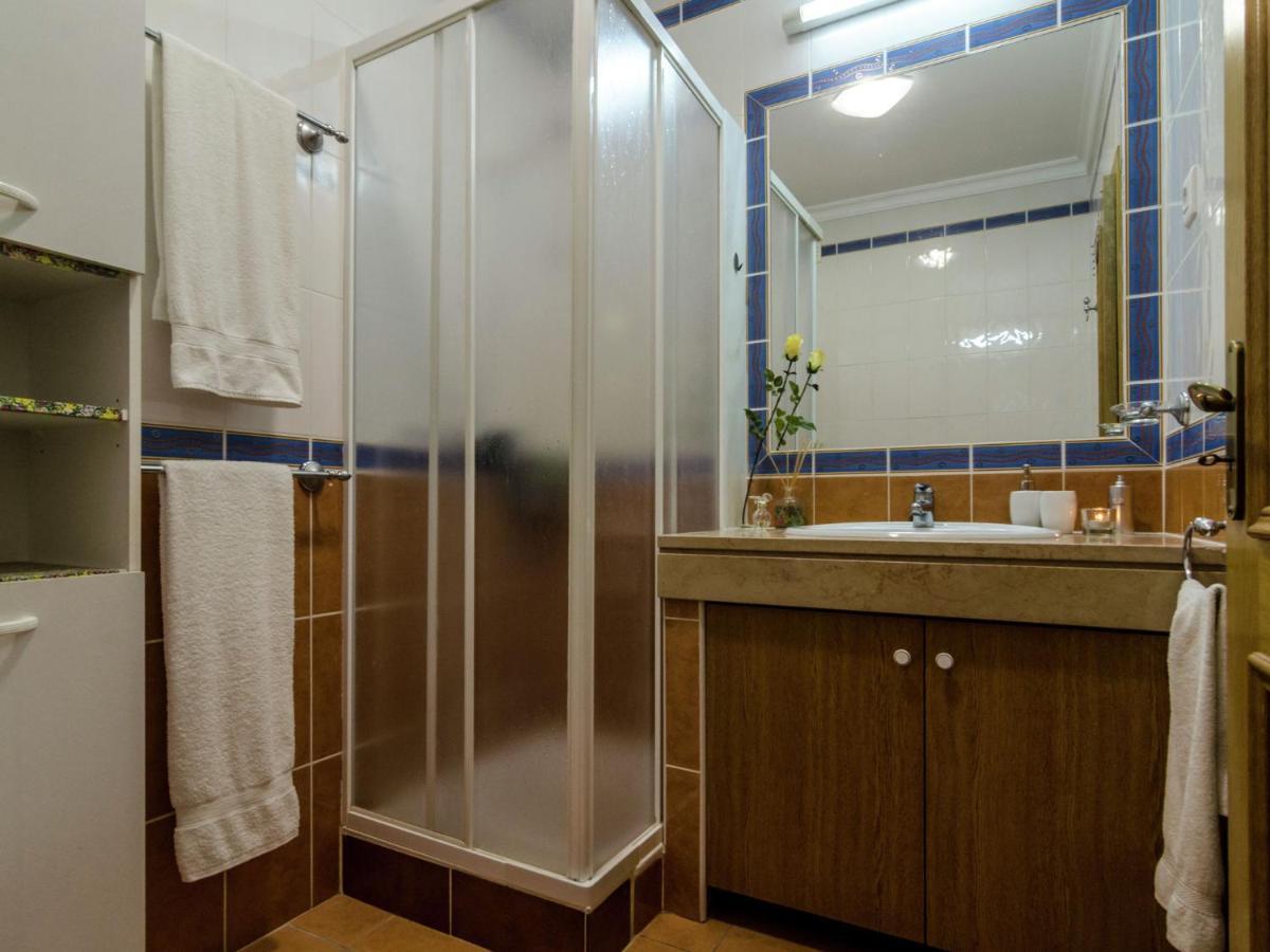 This Warm And Comfortable Apartment Λάγος Δωμάτιο φωτογραφία