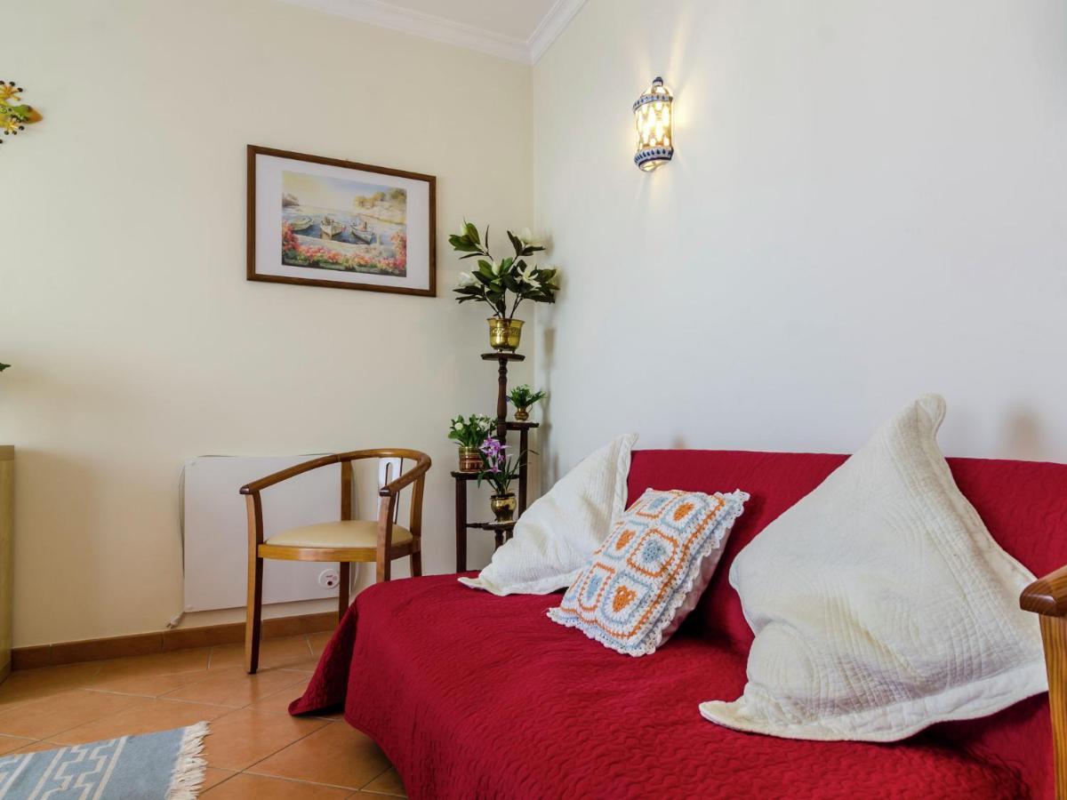 This Warm And Comfortable Apartment Λάγος Δωμάτιο φωτογραφία