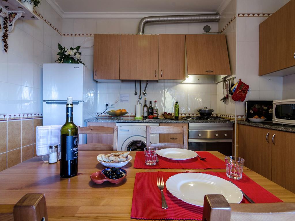 This Warm And Comfortable Apartment Λάγος Δωμάτιο φωτογραφία